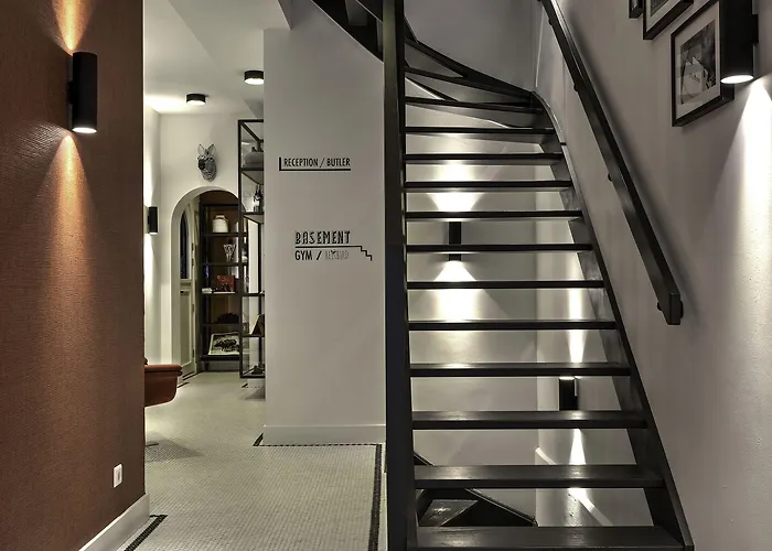 Little Grand Apartment *