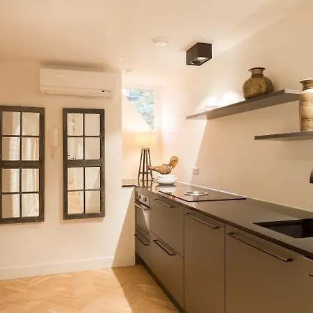 Little Grand Apartamento