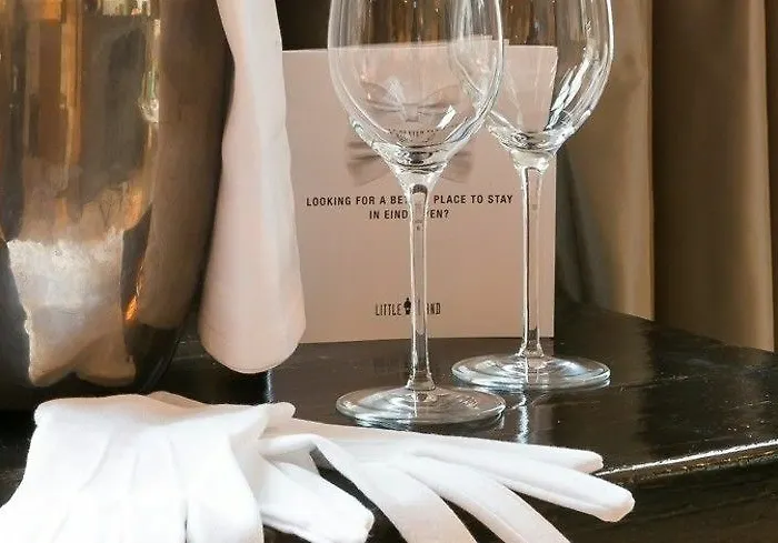 Little Grand Apartment *