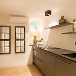 Little Grand Apartamento